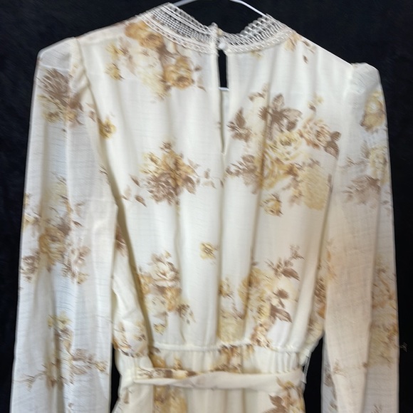 mini 👗dress - Picture 4 of 7